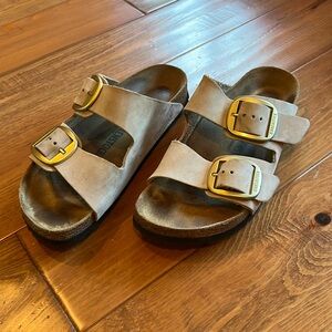 Birkenstock Arizona Big Buckle- Ecru Nubuck Gold Buckles- size EU 39 (8 - 8 1/2)